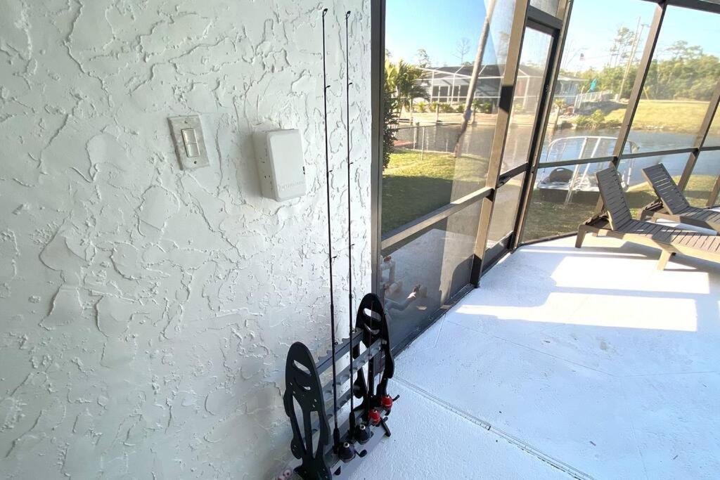 Waterfront Gulf Gateway: Pool/Dock/Grill/Gameroom Fort Myers Exterior photo